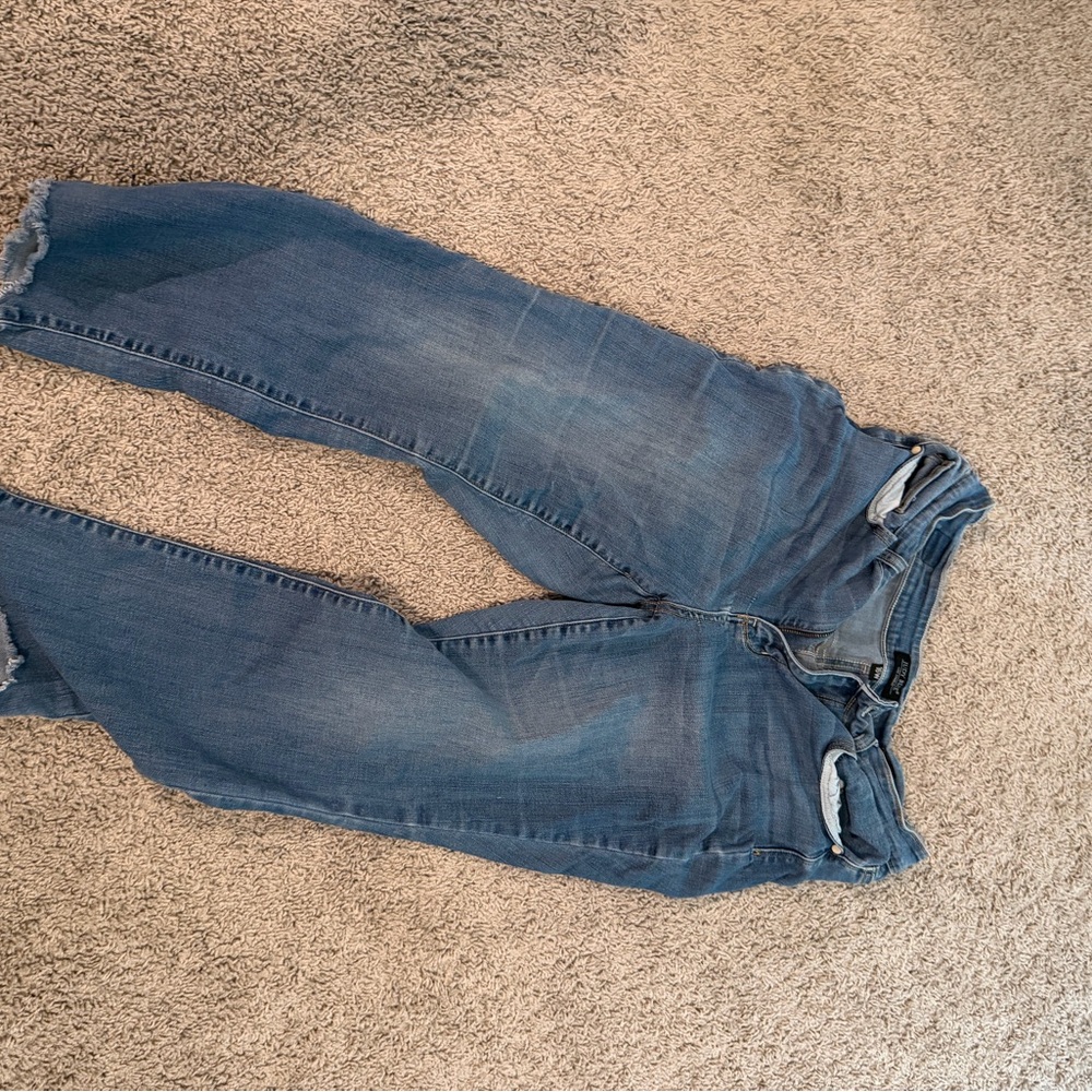 Judy Blue Distressed Skinny Jeans in Blue